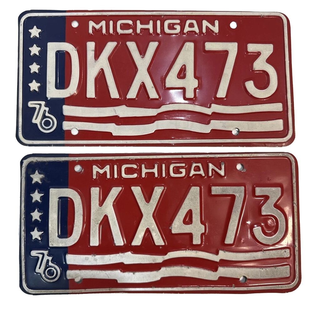 1976 MICHIGAN BICENTENNIAL LICENSE PLATE PLATES PAIR  "DKX473" MI 76